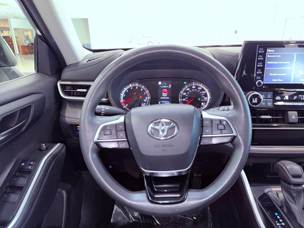 used 2021 Toyota Highlander car, priced at $22,988