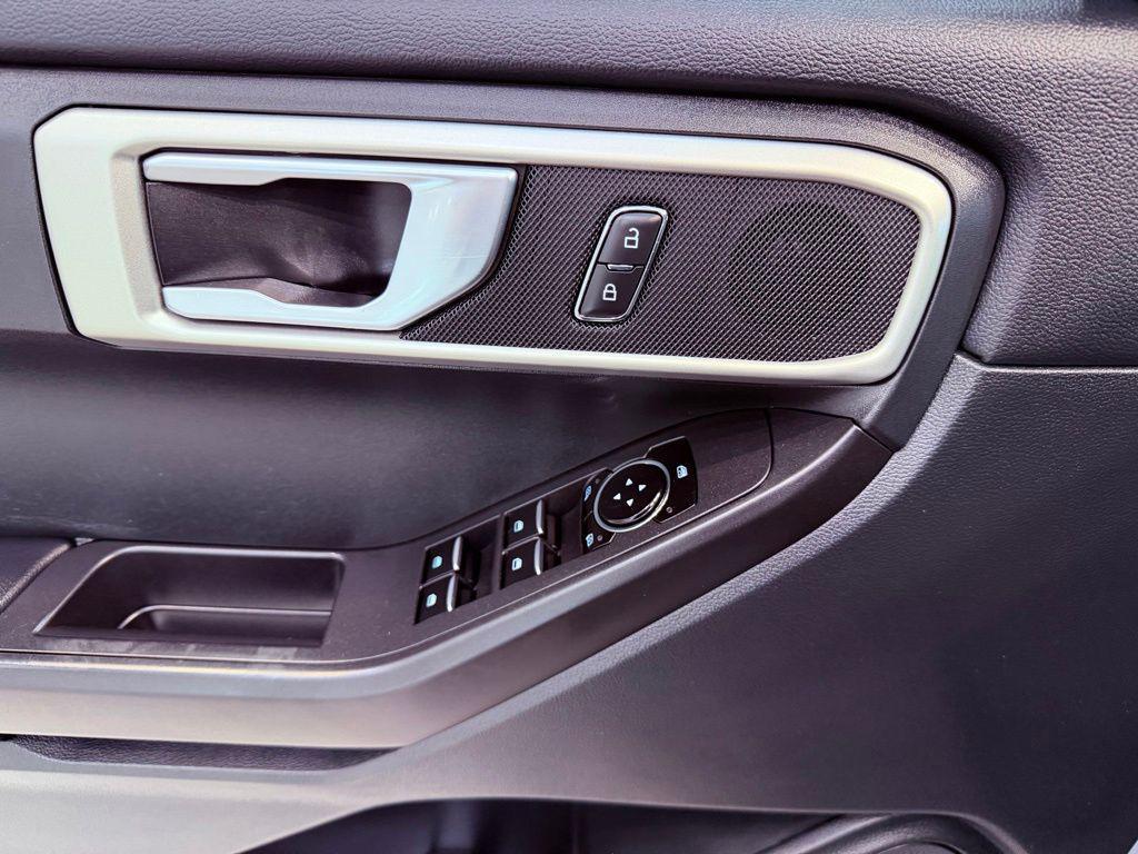 used 2022 Ford Explorer car, priced at $28,888