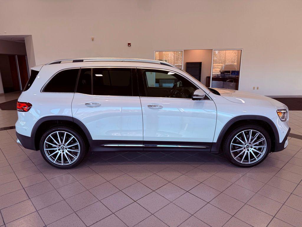 used 2022 Mercedes-Benz GLB 250 car, priced at $28,888