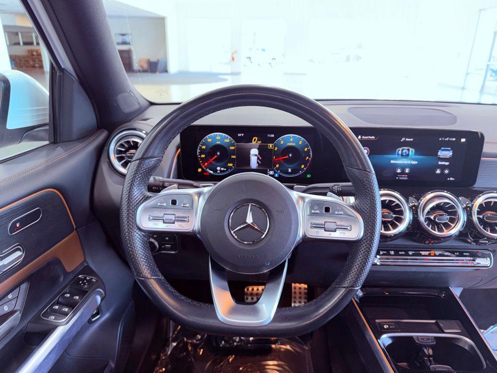 used 2022 Mercedes-Benz GLB 250 car, priced at $28,888
