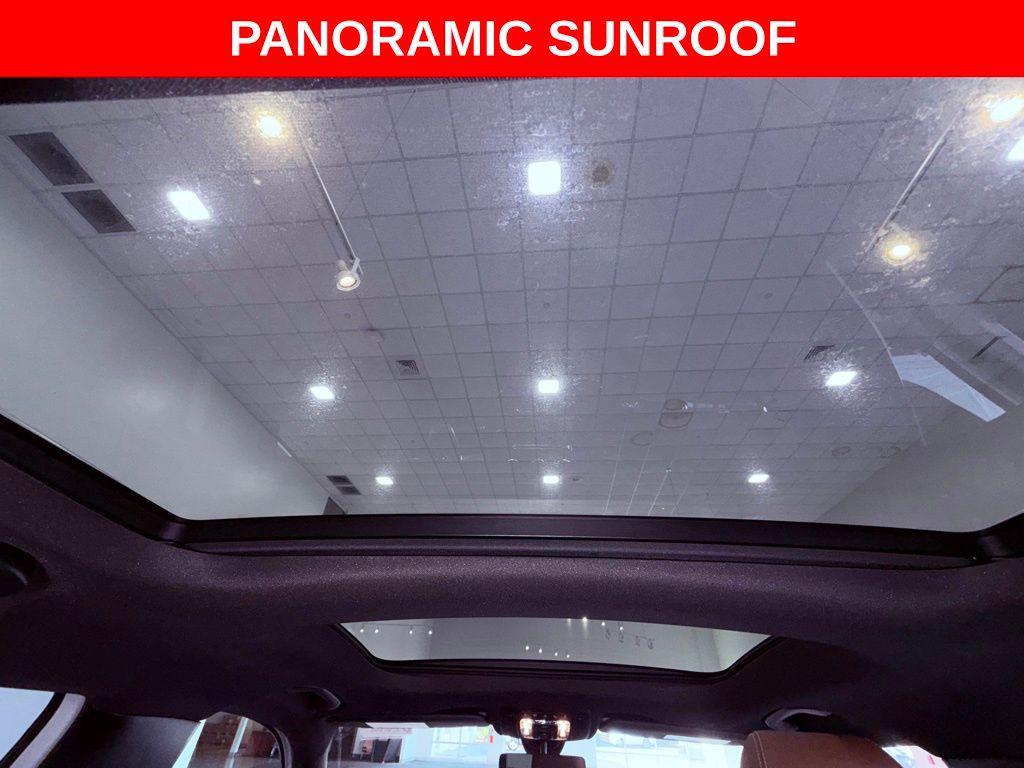 used 2022 Mercedes-Benz GLB 250 car, priced at $28,888