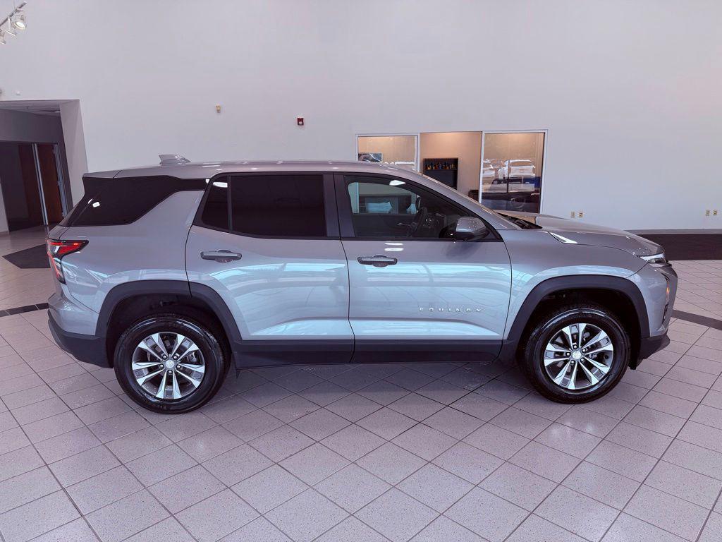used 2026 Chevrolet Equinox car, priced at $27,786