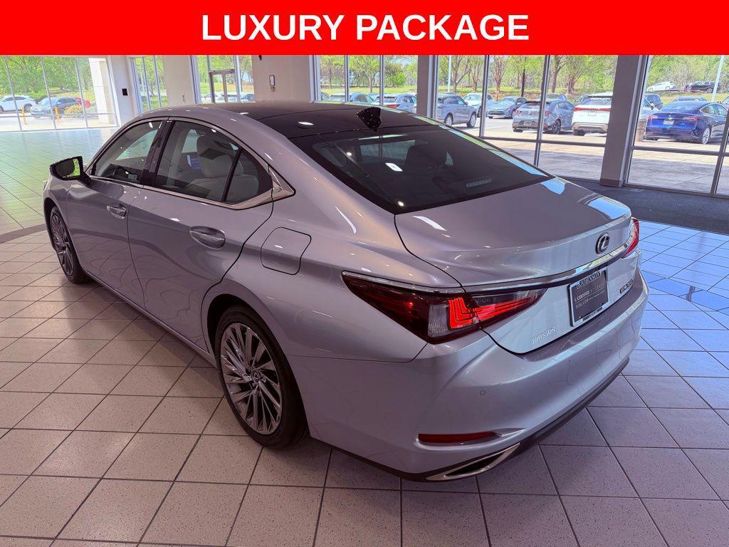 used 2024 Lexus ES 350 car, priced at $42,888