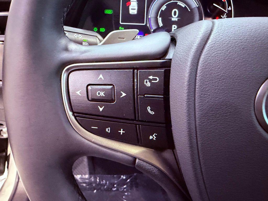 used 2025 Lexus ES 300h car, priced at $44,888