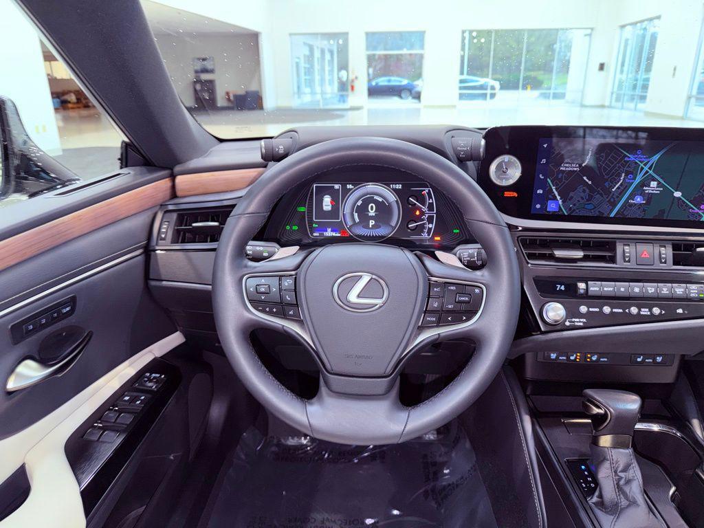 used 2025 Lexus ES 300h car, priced at $44,888