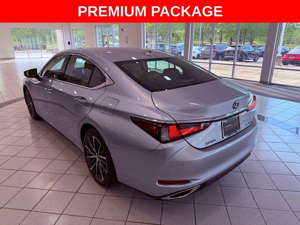 used 2024 Lexus ES 350 car, priced at $42,988