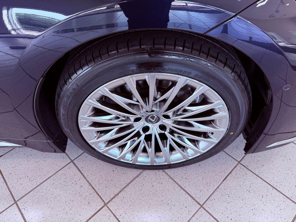 used 2024 Lexus LS 500 car, priced at $86,786