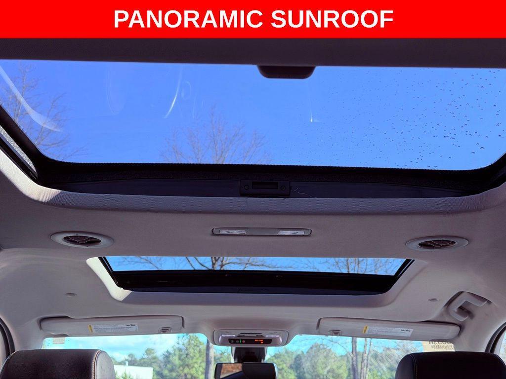 used 2019 Chevrolet Traverse car, priced at $18,988