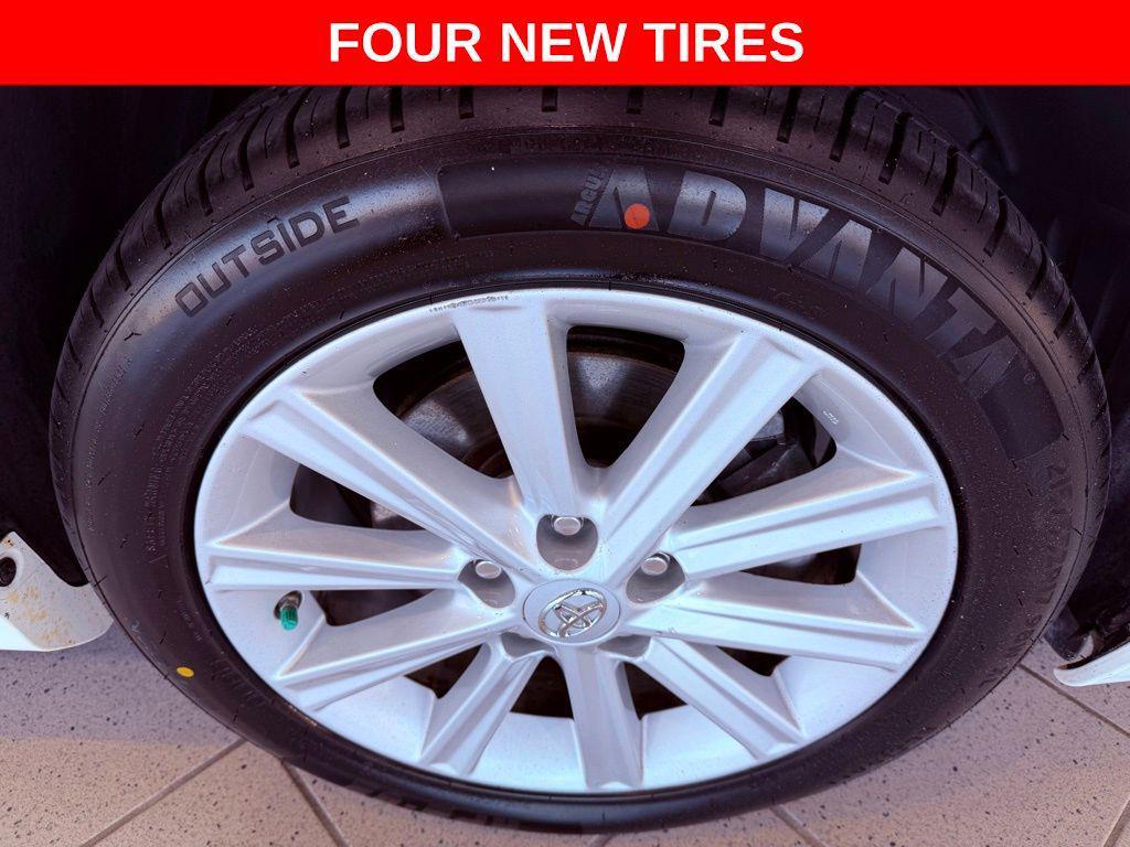 used 2013 Toyota Camry Hybrid car, priced at $9,888