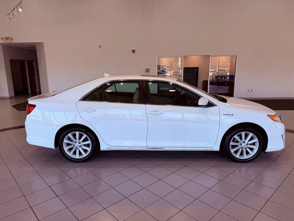 used 2013 Toyota Camry Hybrid car, priced at $9,888