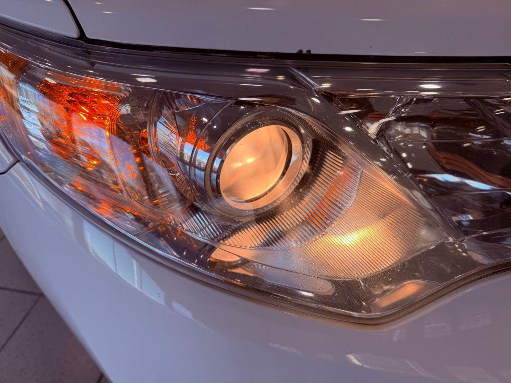 used 2013 Toyota Camry Hybrid car, priced at $9,888