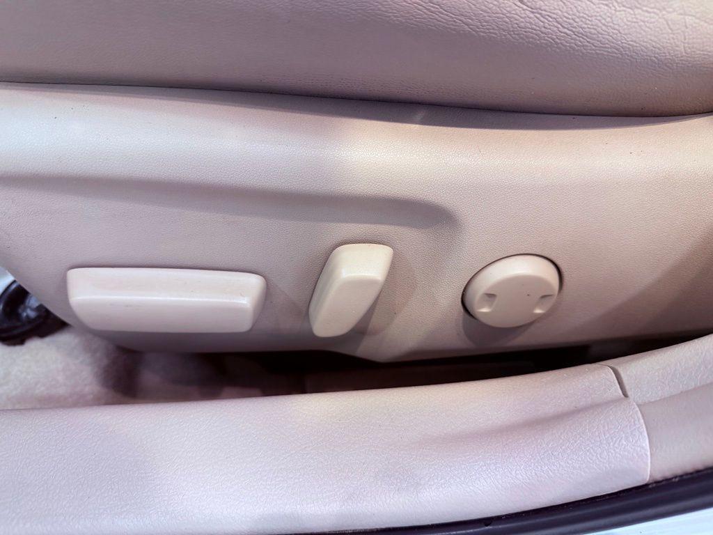 used 2013 Toyota Camry Hybrid car, priced at $9,888