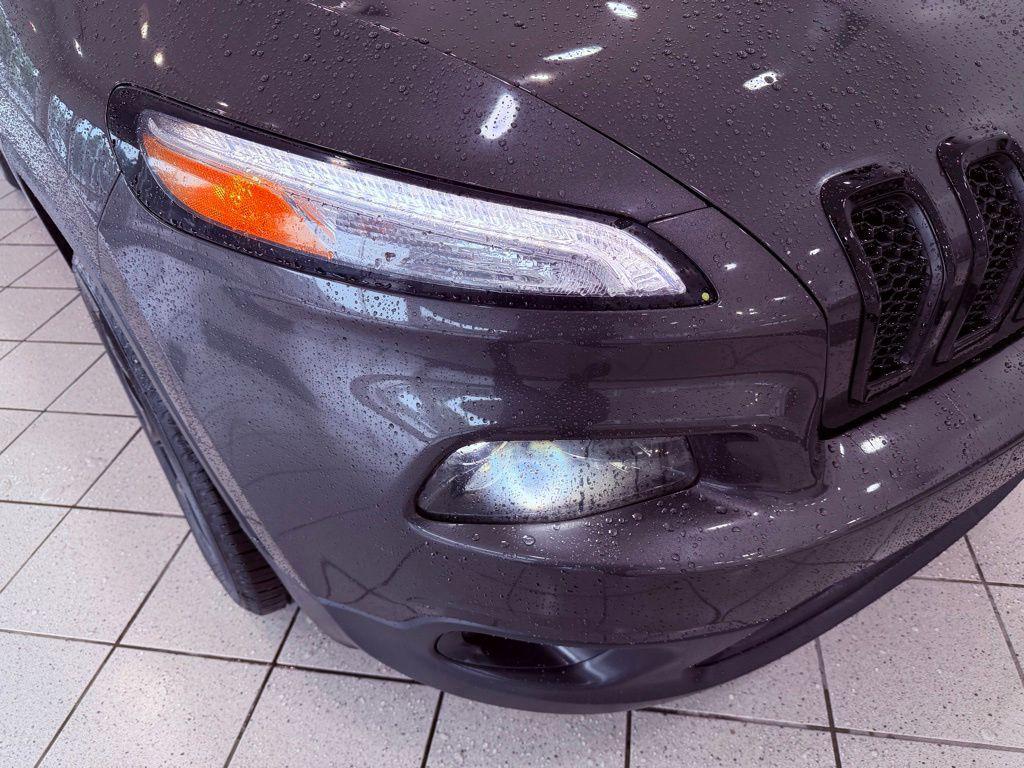used 2018 Jeep Cherokee car, priced at $13,888