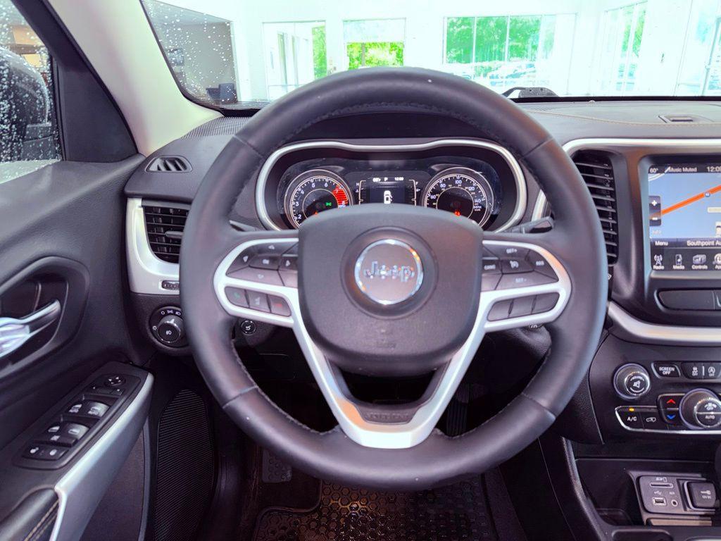 used 2018 Jeep Cherokee car, priced at $13,888