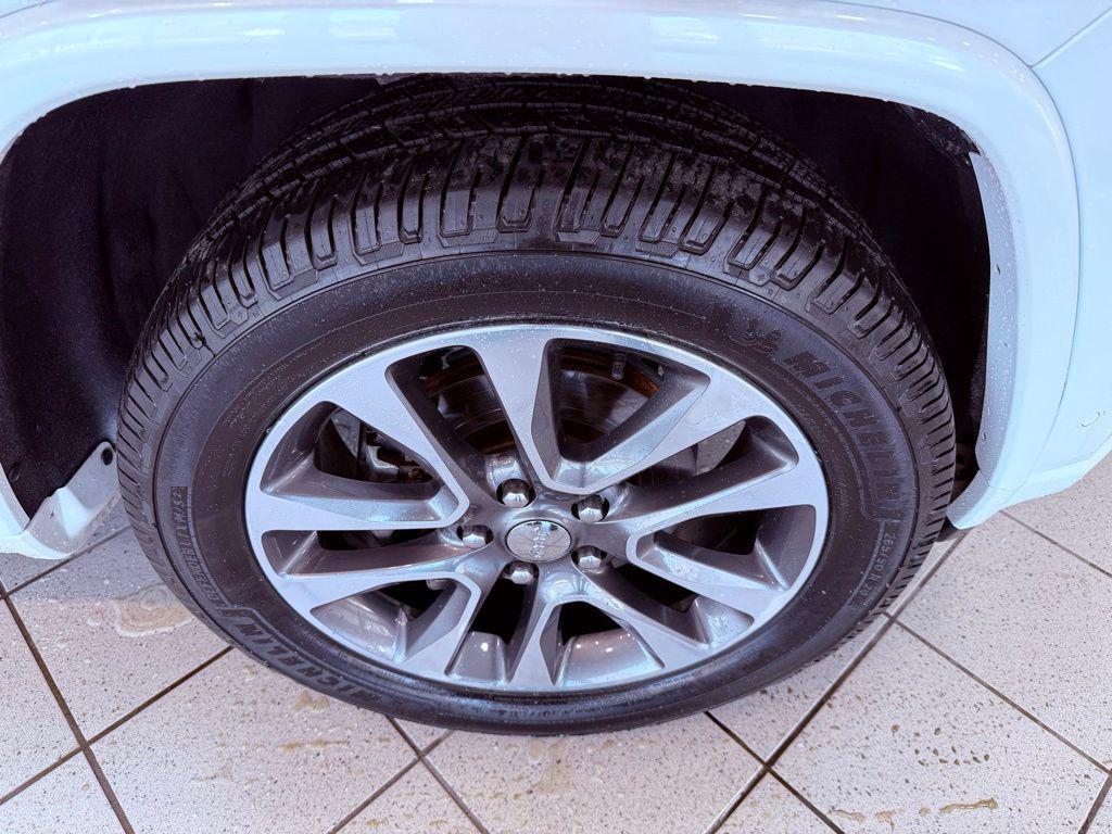 used 2018 Jeep Grand Cherokee car, priced at $18,988