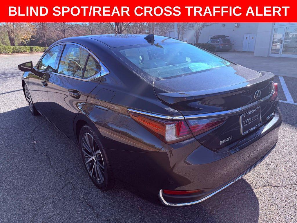 used 2025 Lexus ES 300h car, priced at $42,488