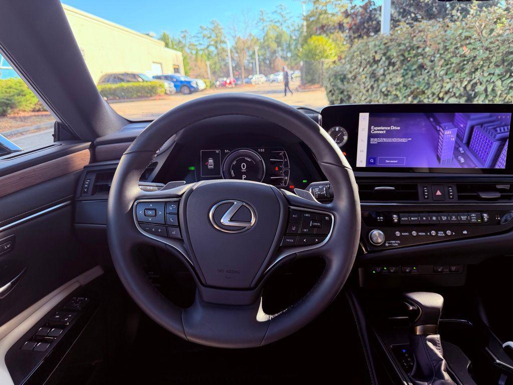 used 2025 Lexus ES 300h car, priced at $42,488
