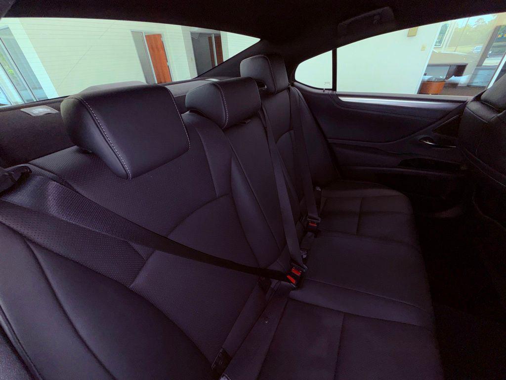 used 2022 Lexus ES 350 car, priced at $41,787