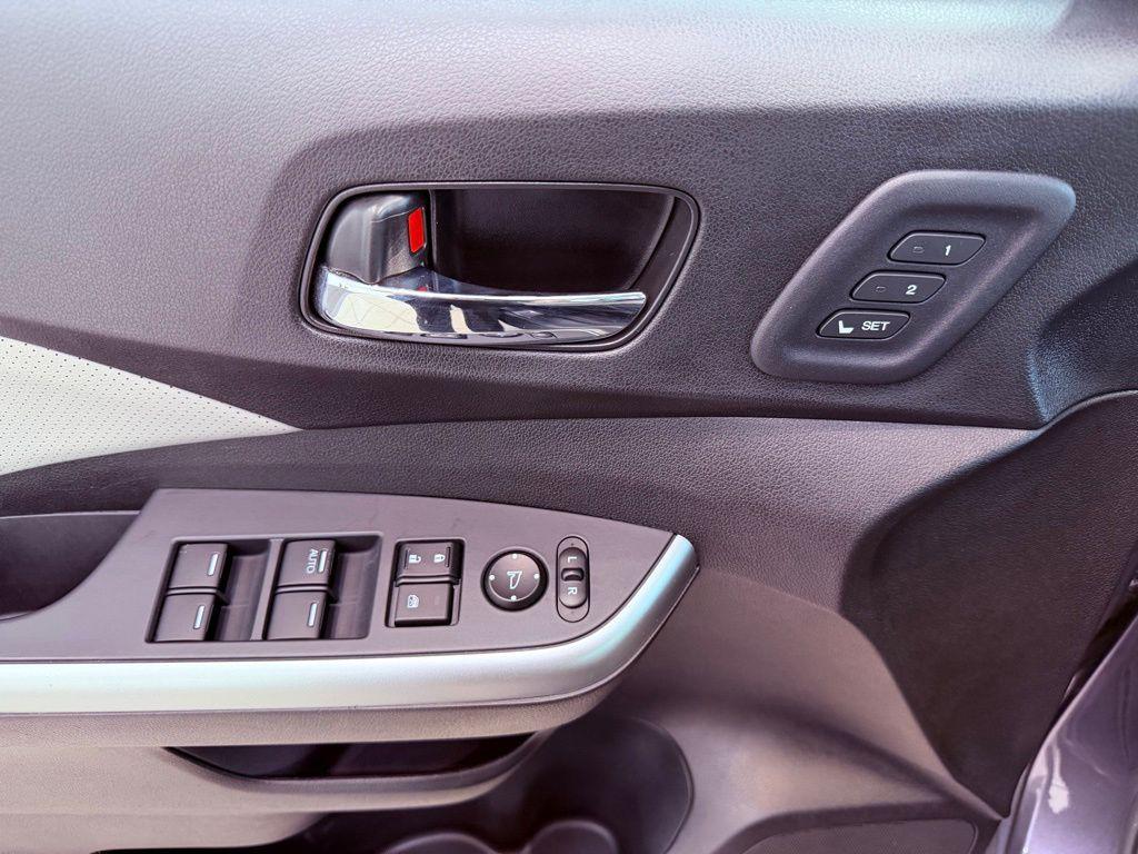 used 2016 Honda CR-V car, priced at $19,988