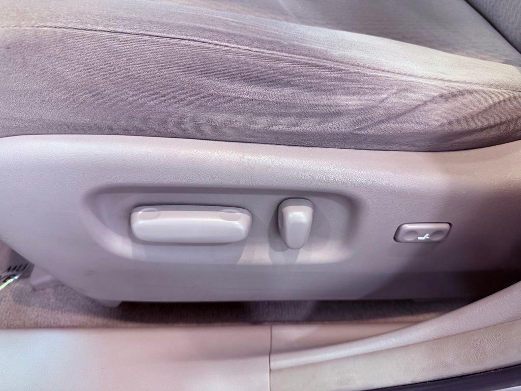 used 2010 Toyota Highlander car, priced at $11,888