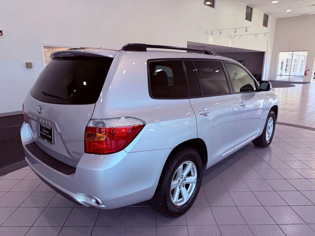 used 2010 Toyota Highlander car, priced at $11,888