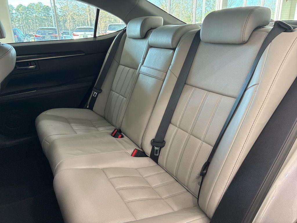 used 2016 Lexus ES 350 car, priced at $22,988