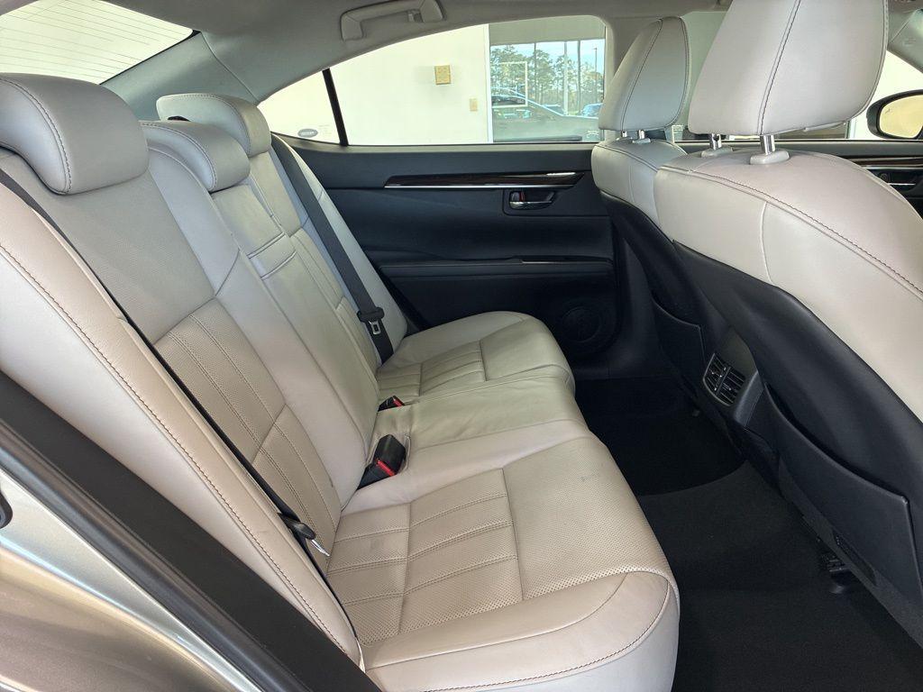 used 2016 Lexus ES 350 car, priced at $22,988