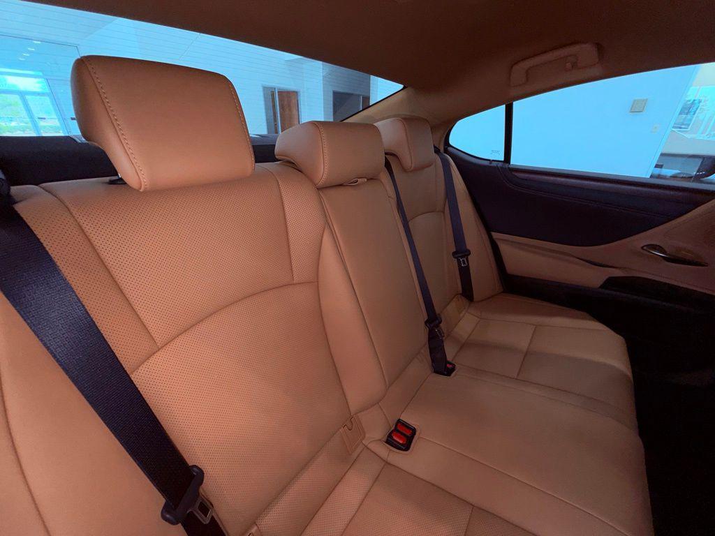 used 2025 Lexus ES 300h car, priced at $45,488