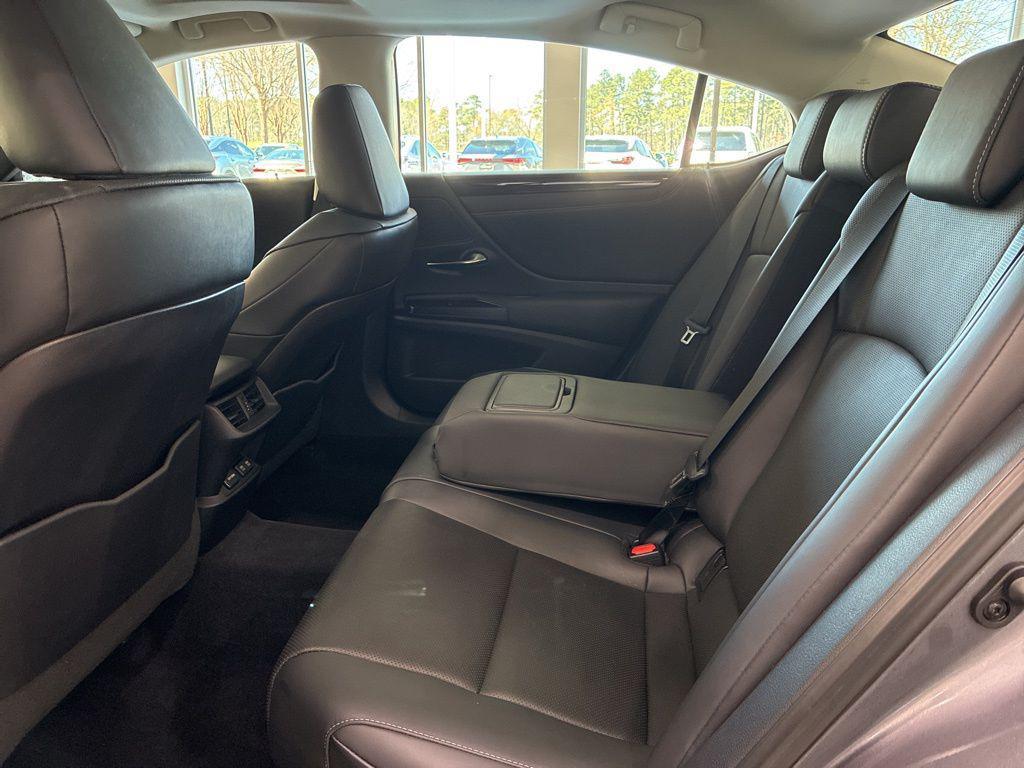 used 2021 Lexus ES 350 car, priced at $30,888