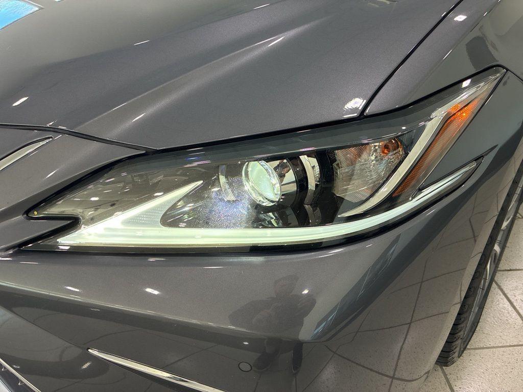 used 2021 Lexus ES 350 car, priced at $30,888