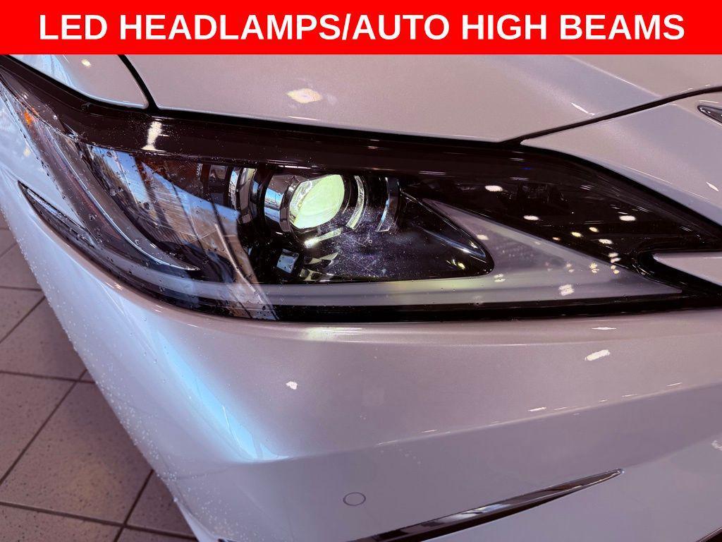 used 2025 Lexus ES 300h car, priced at $45,888
