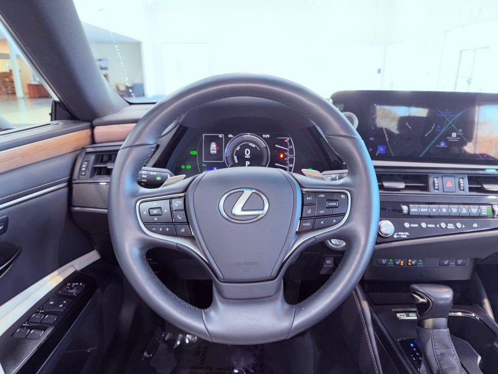 used 2025 Lexus ES 300h car, priced at $45,888