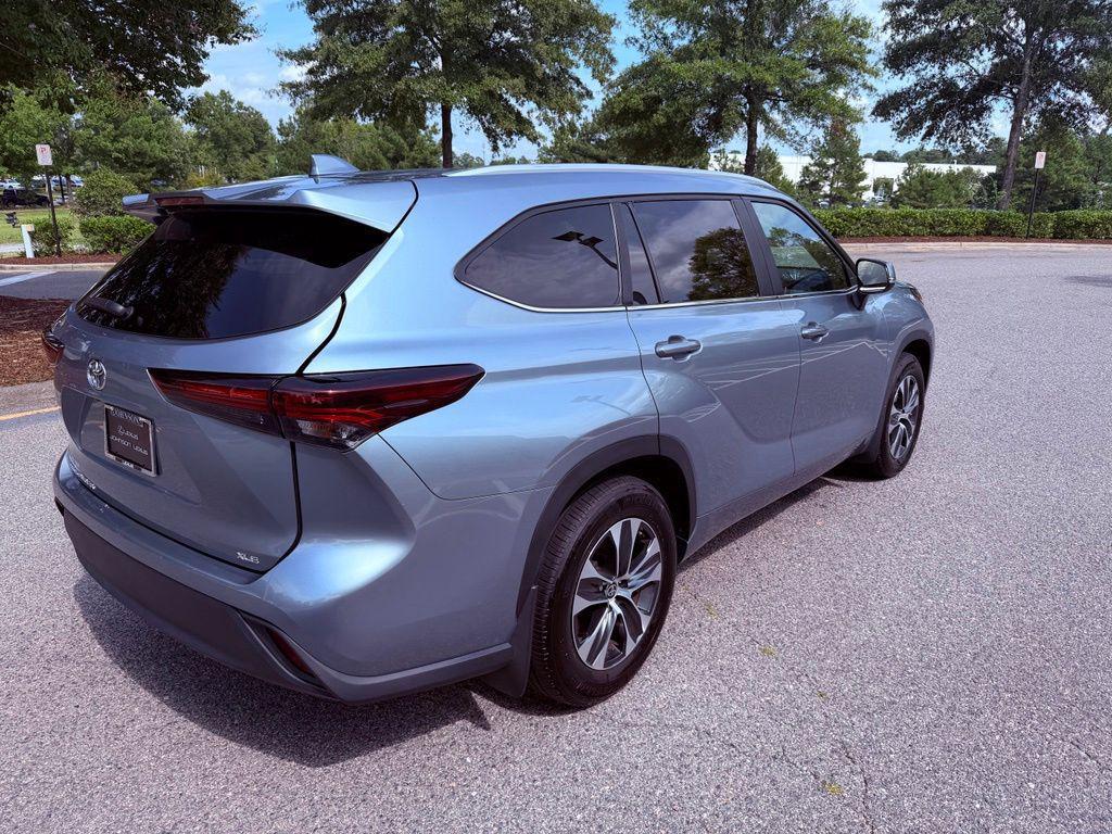 used 2024 Toyota Highlander car, priced at $39,787