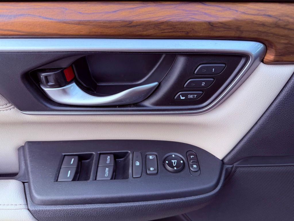used 2017 Honda CR-V car, priced at $20,888