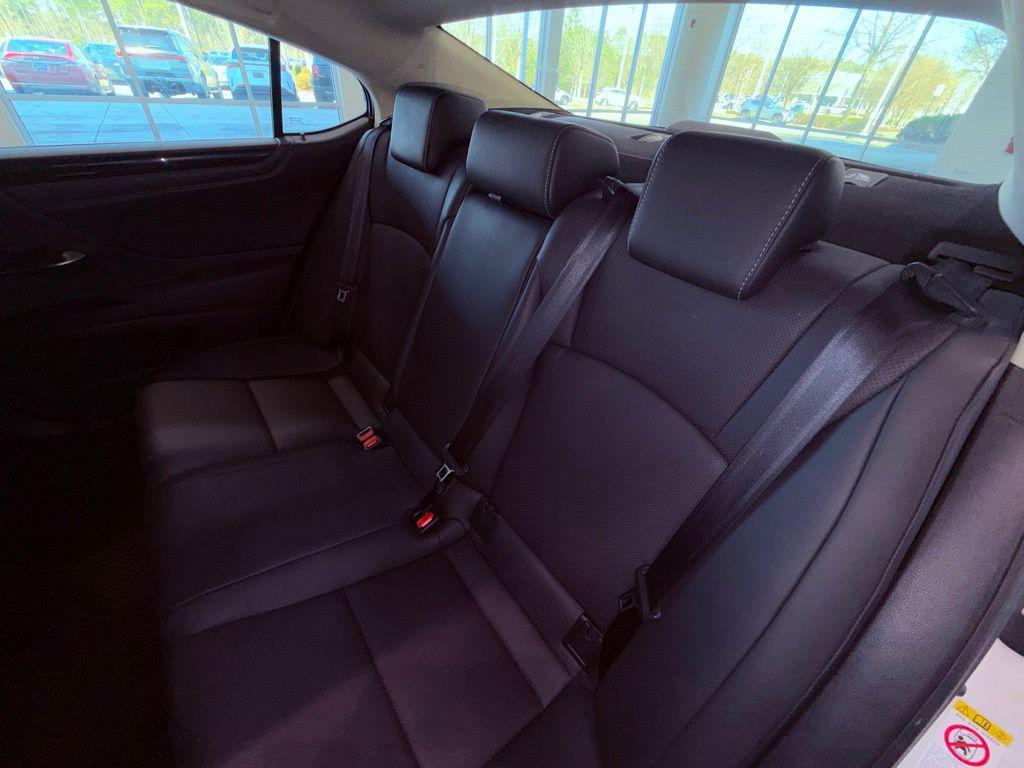 used 2019 Lexus ES 350 car, priced at $27,988