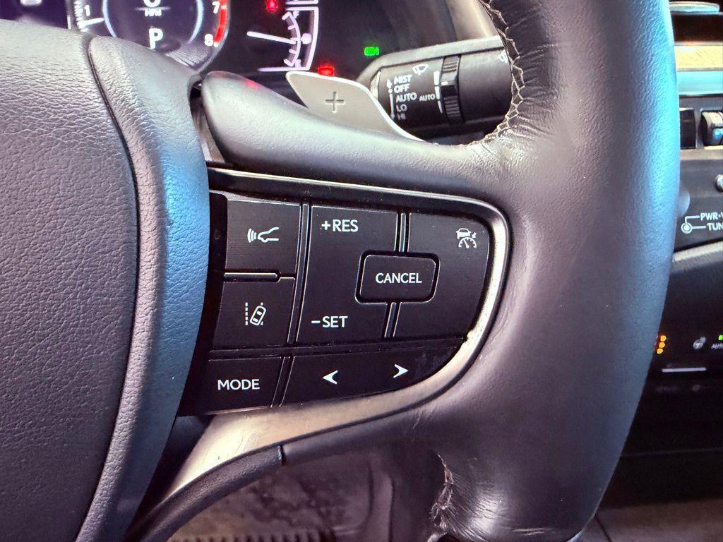 used 2019 Lexus ES 350 car, priced at $27,988