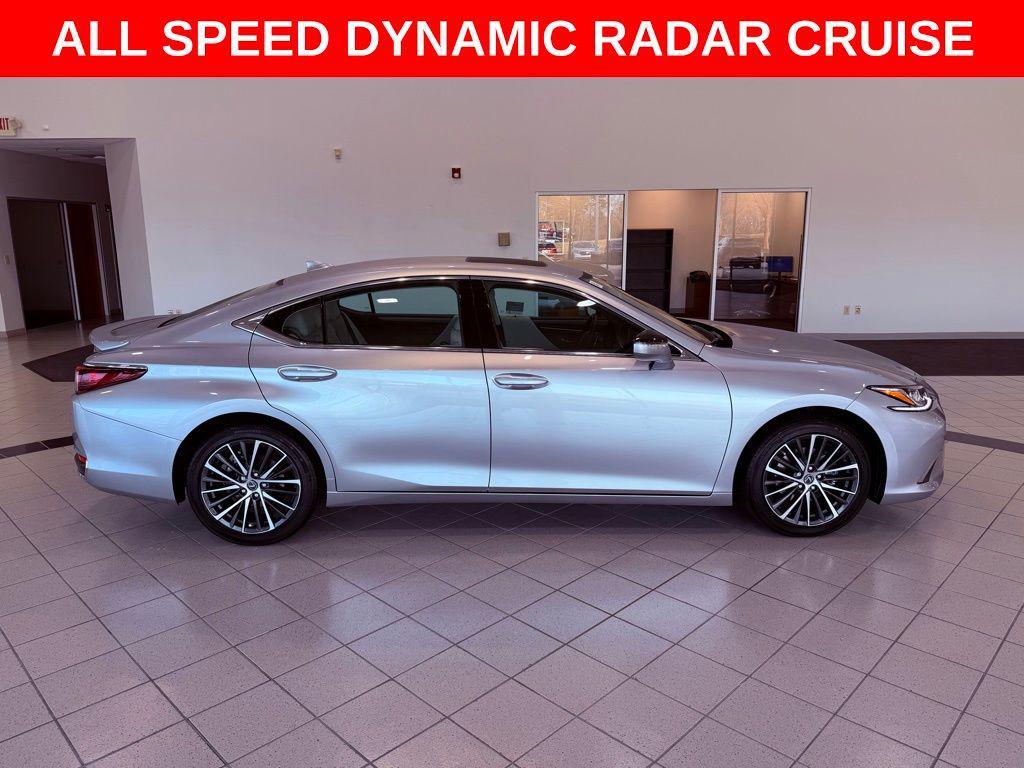 used 2025 Lexus ES 300h car, priced at $43,888