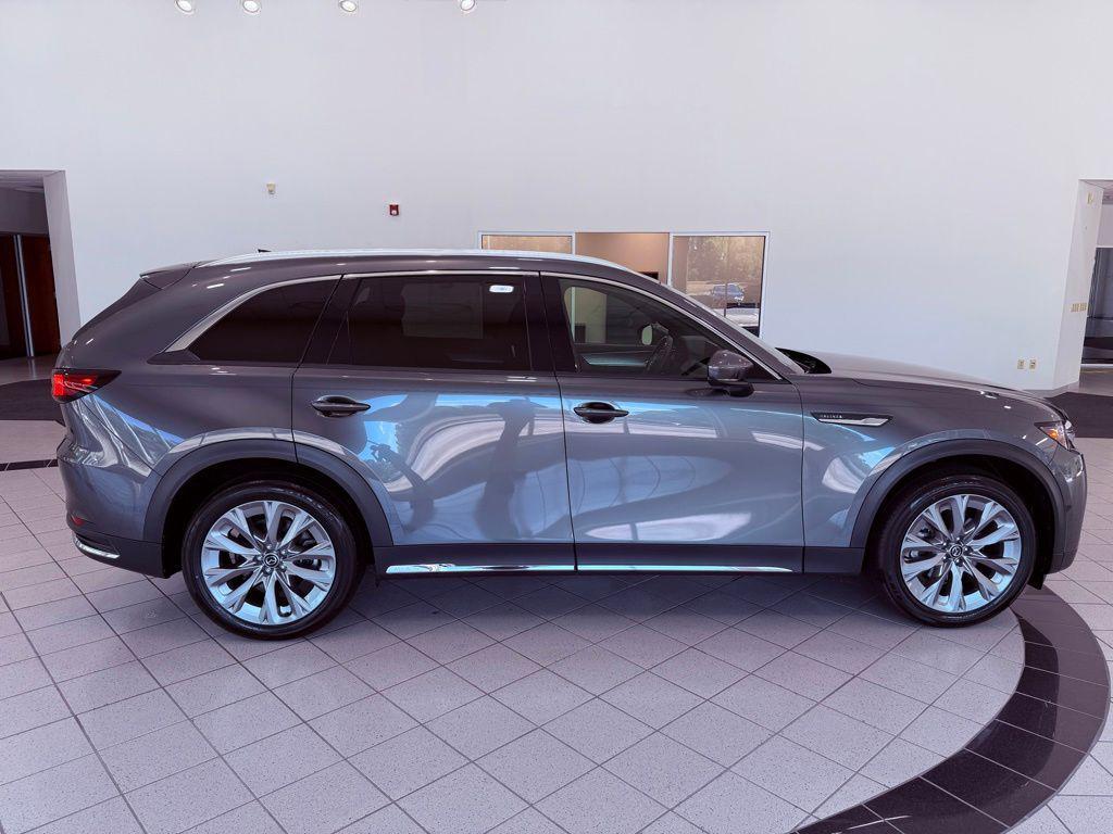 used 2025 Mazda CX-90 car, priced at $40,887