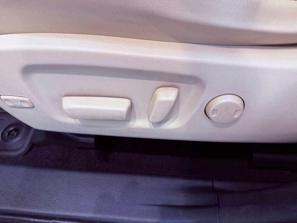 used 2016 Toyota Highlander car, priced at $14,988