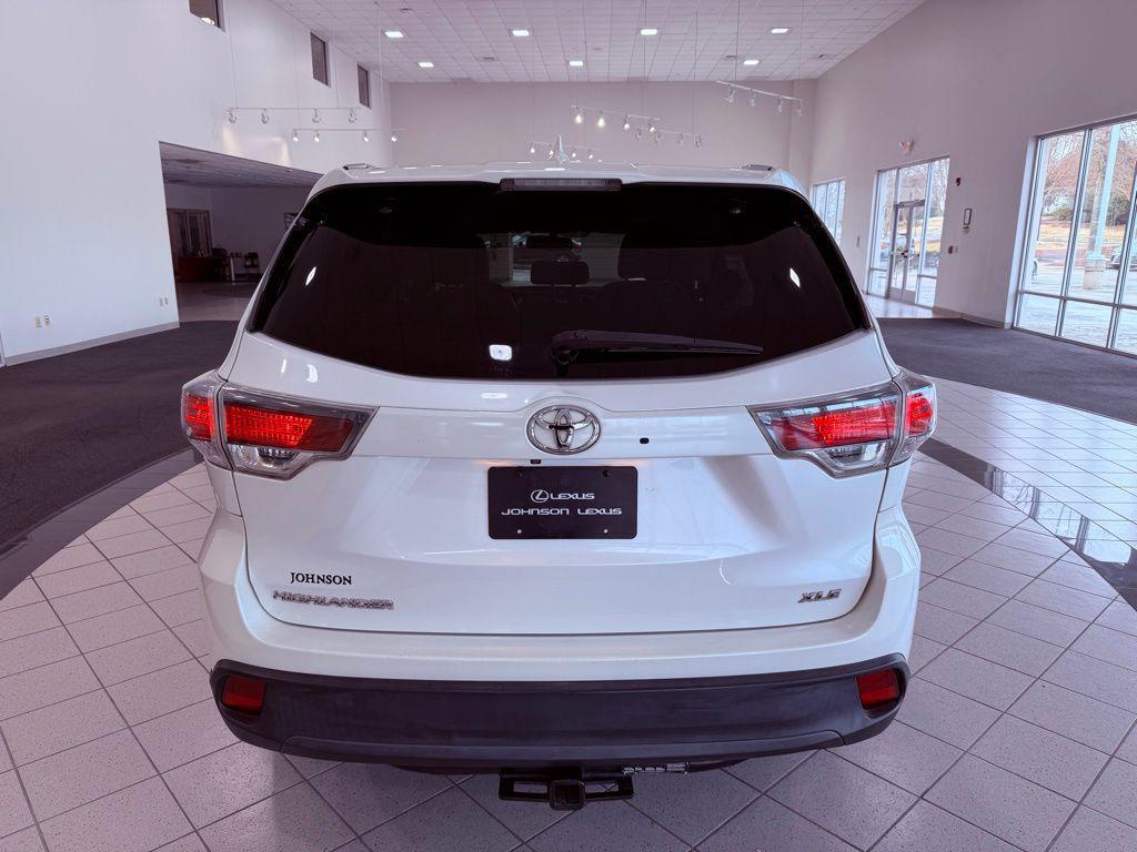 used 2016 Toyota Highlander car, priced at $14,988