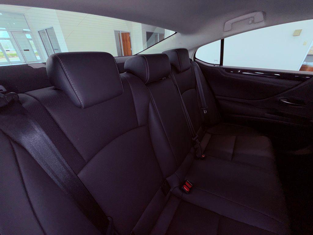 used 2020 Lexus ES 350 car, priced at $31,488