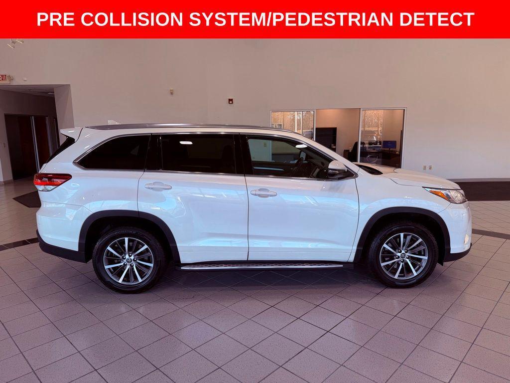 used 2018 Toyota Highlander car, priced at $19,888