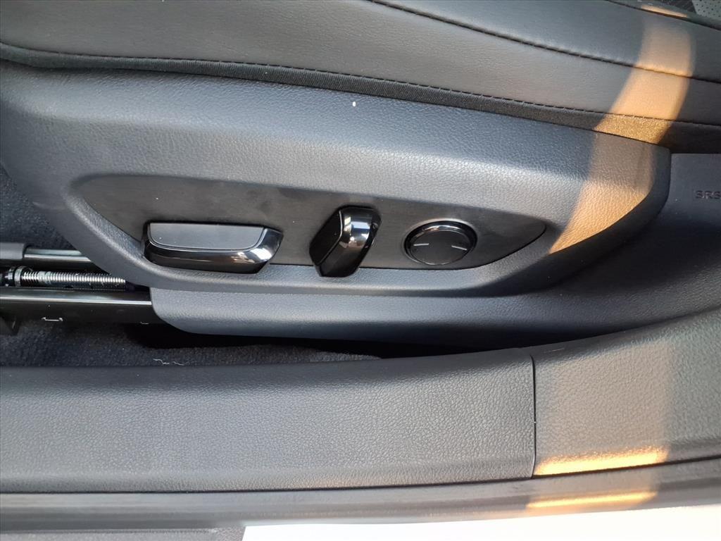 new 2025 Lexus ES 350 car, priced at $49,804