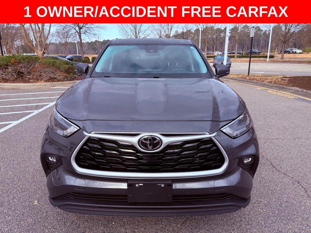 used 2023 Toyota Highlander car, priced at $27,988