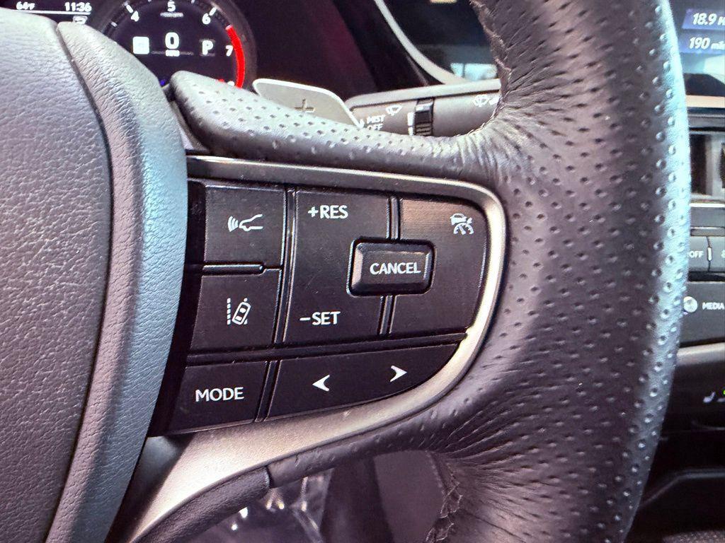 used 2022 Lexus ES 350 car, priced at $39,688