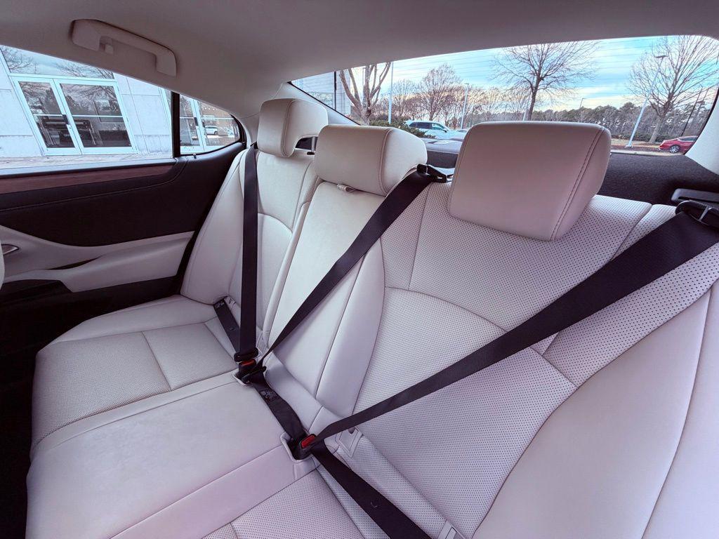 used 2025 Lexus ES 300h car, priced at $43,988