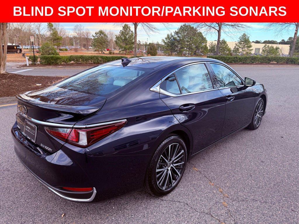 used 2025 Lexus ES 300h car, priced at $43,988