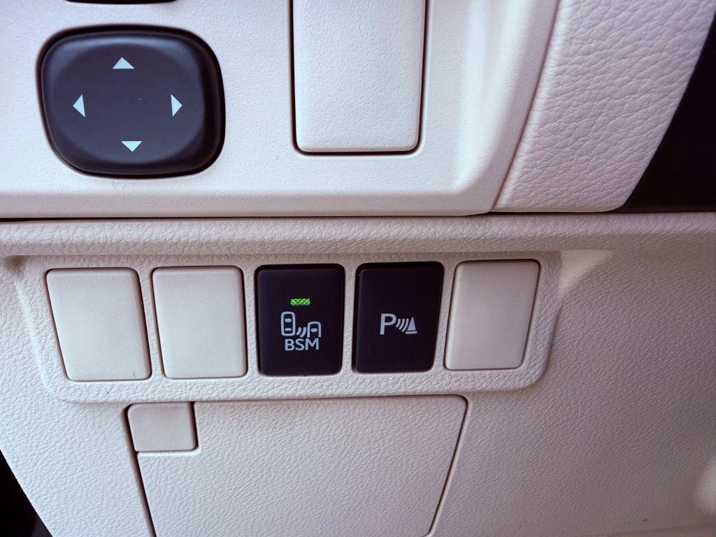 used 2014 Lexus ES 350 car, priced at $13,888