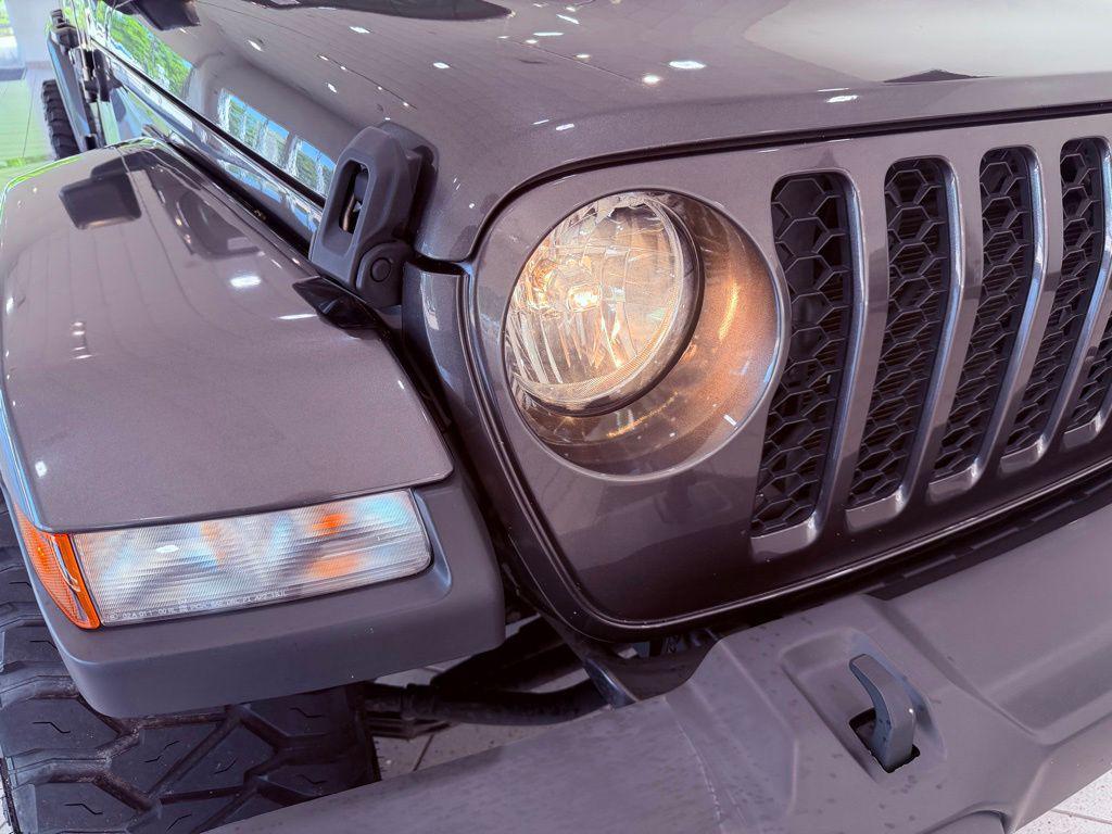 used 2021 Jeep Gladiator car, priced at $26,887
