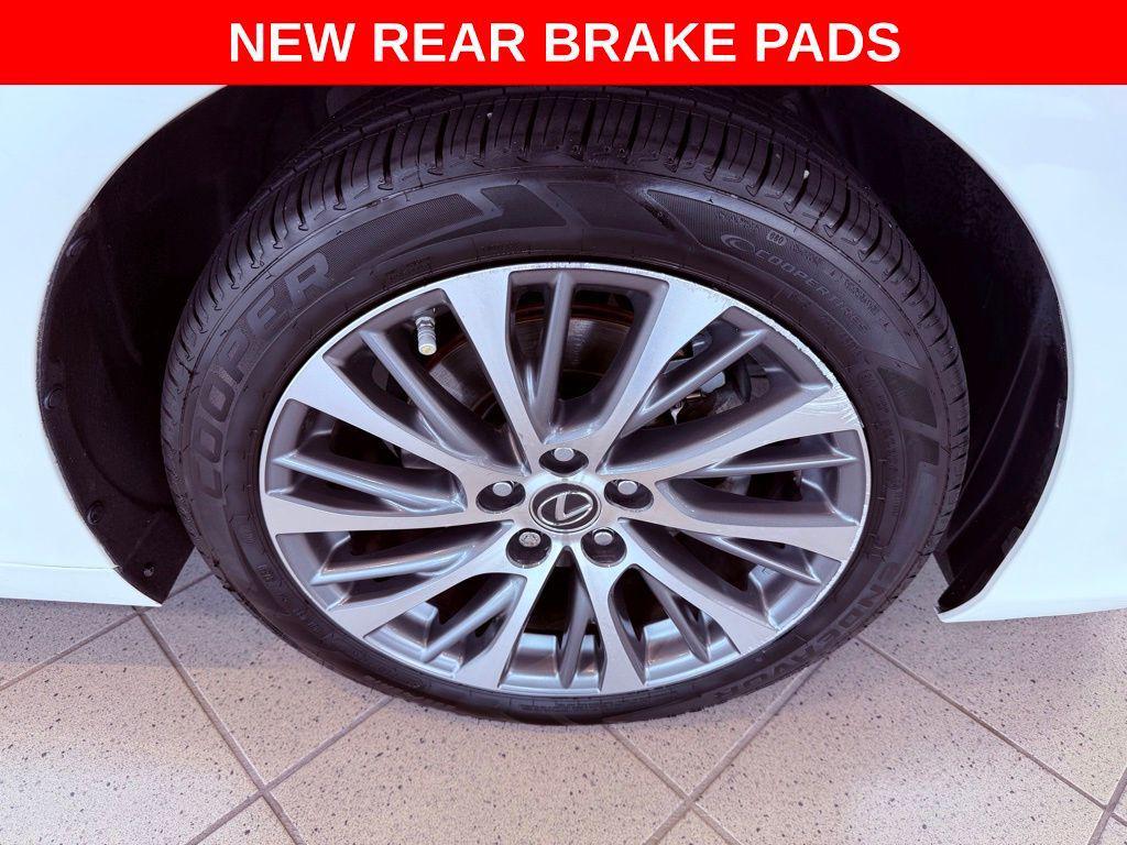 used 2020 Lexus ES 350 car, priced at $26,888